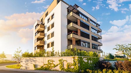 J’ai grandi à l’étranger et je souhaite investir dans un bien immobilier au Maroc